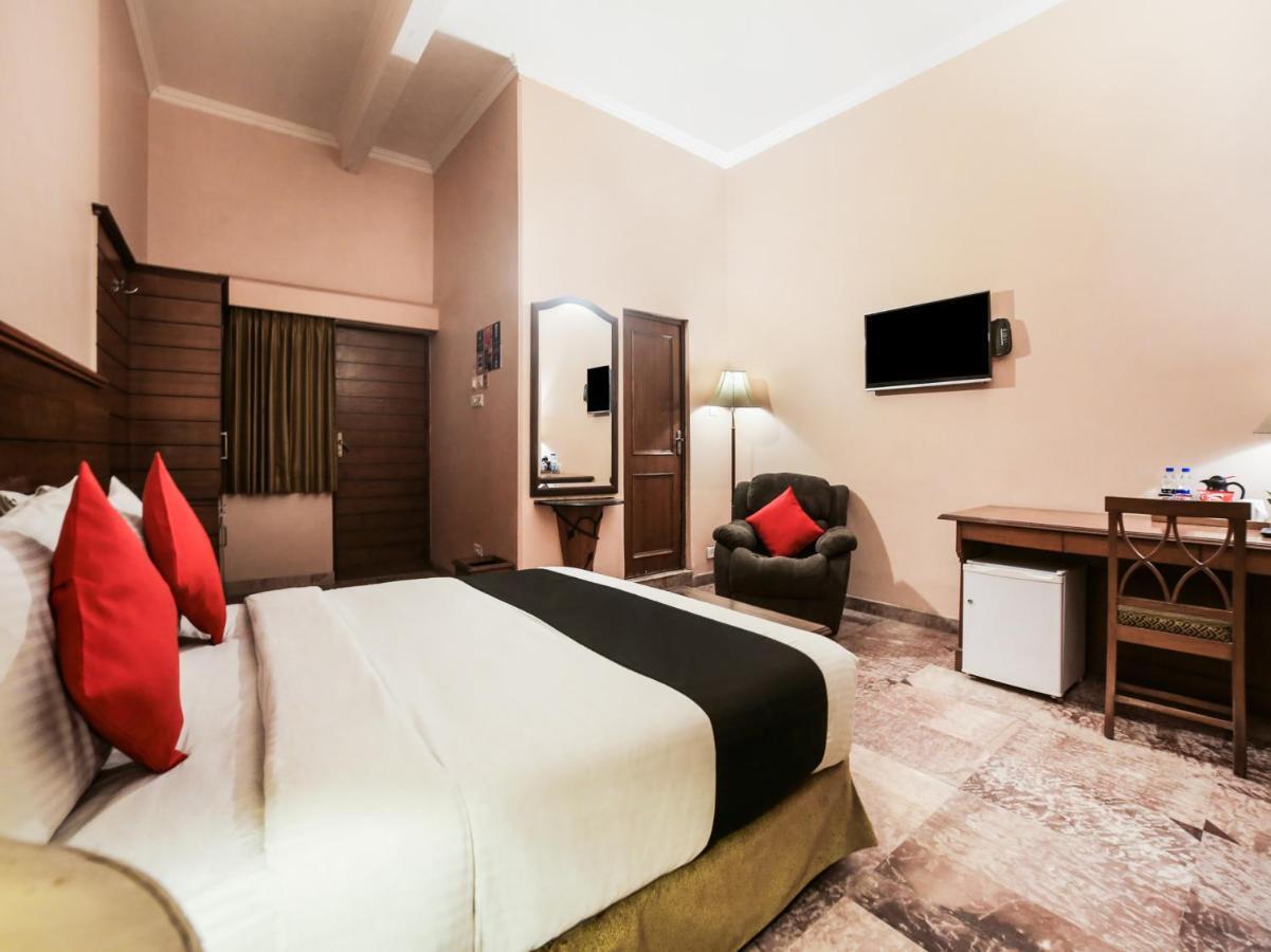Capital O 10953 Dayal Lodge - A Boutique Hotel Agra  Exterior foto